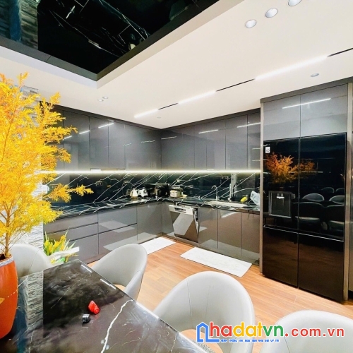 Bán nhà phố lạc trung, hai bà trung 75m, 8 tầng, mt 5.5m. giá: 29.8 tỷ