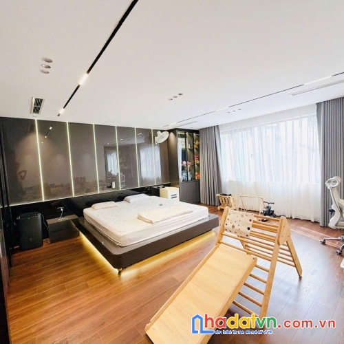 Bán nhà phố lạc trung, hai bà trung 75m, 8 tầng, mt 5.5m. giá: 29.8 tỷ