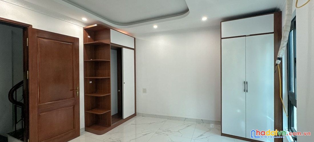Bán nhà kim giang. hoàng mai. 7 tầng thang máy. ô tô. dt 50m2. mt 4.7m. giá 14.5 tỷ