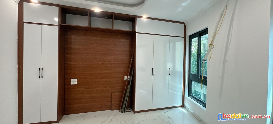 Bán nhà kim giang. hoàng mai. 7 tầng thang máy. ô tô. dt 50m2. mt 4.7m. giá 14.5 tỷ