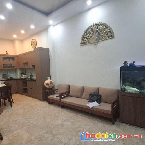 Bán nhà thái hà. đống đa. ô tô. dt 33m2. mt 3.9m. 4 tầng. giá 14.9 tỷ