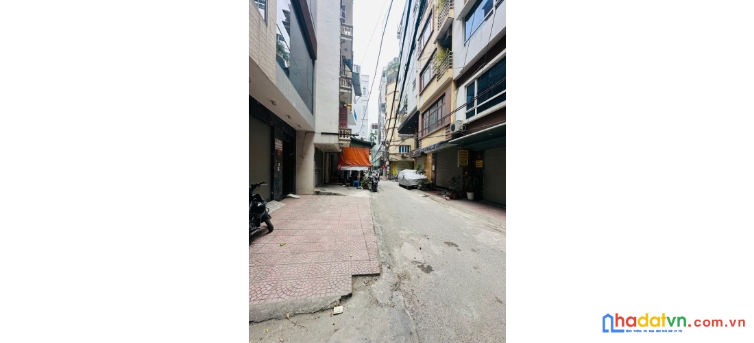 Bán nhà đường láng. đống đa. 8 tầng thang máy. ô tô. dt 74m2. mt 5.5m. giá 31.3 tỷ.