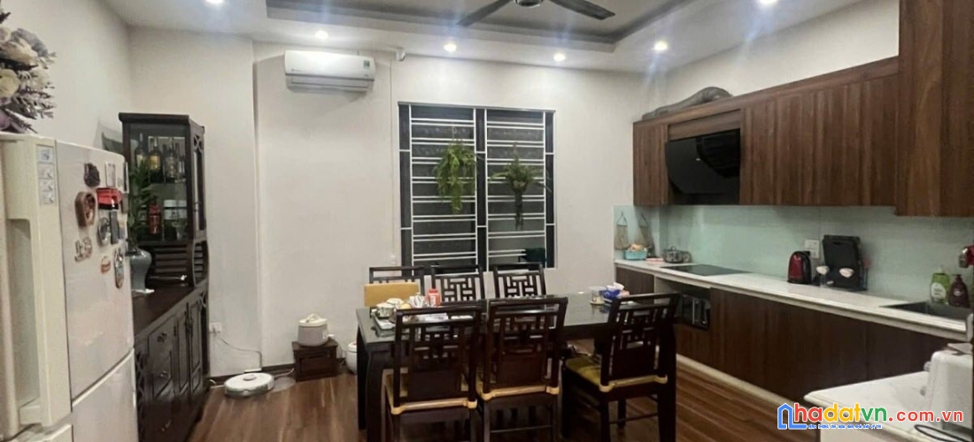 Bán nhà phố thái hà, đống đa 60m, 5 tầng, mt 4.5m. giá: 32 tỷ. lh: 0937158386