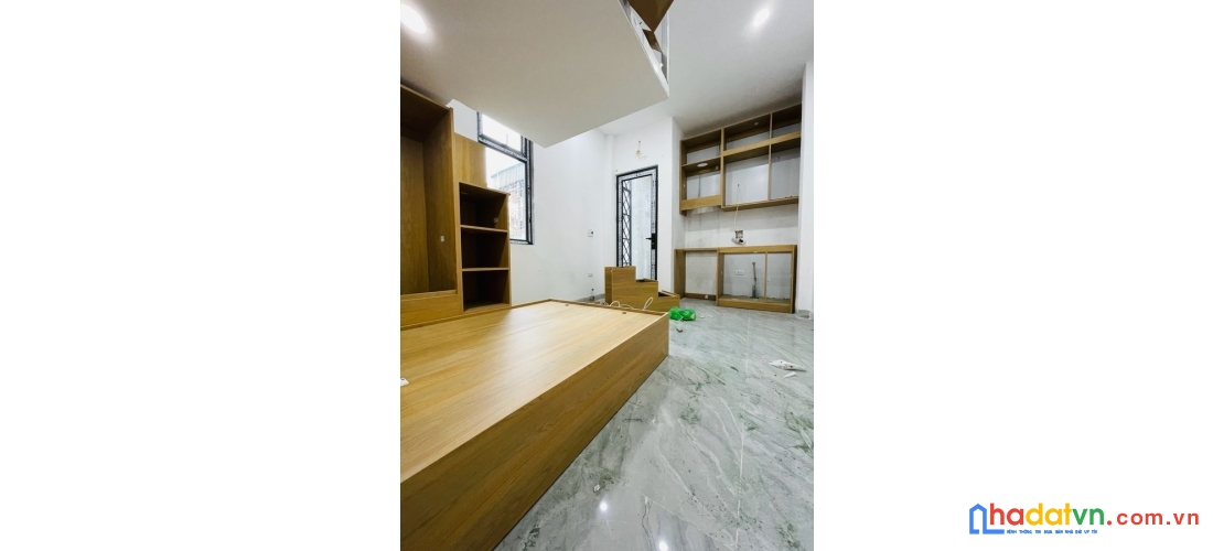 Bán nhà vũ tông phan. thanh xuân. 8 tầng thang máy. ô tô. dt 48m2. mt 3.5m. giá 15.7 tỷ.
