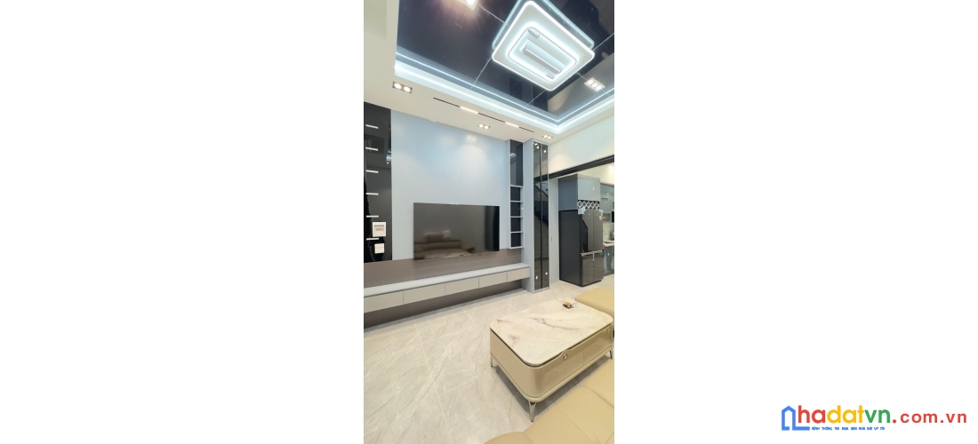 Bán nhà phố trần khát chân, hai bà trưng 55m, 4 tầng. giá: 14.8 tỷ. lh: 0937158386