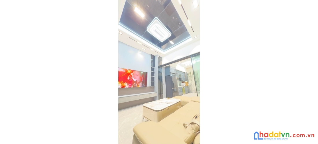 Bán nhà phố trần khát chân, hai bà trưng 55m, 4 tầng. giá: 14.8 tỷ. lh: 0937158386