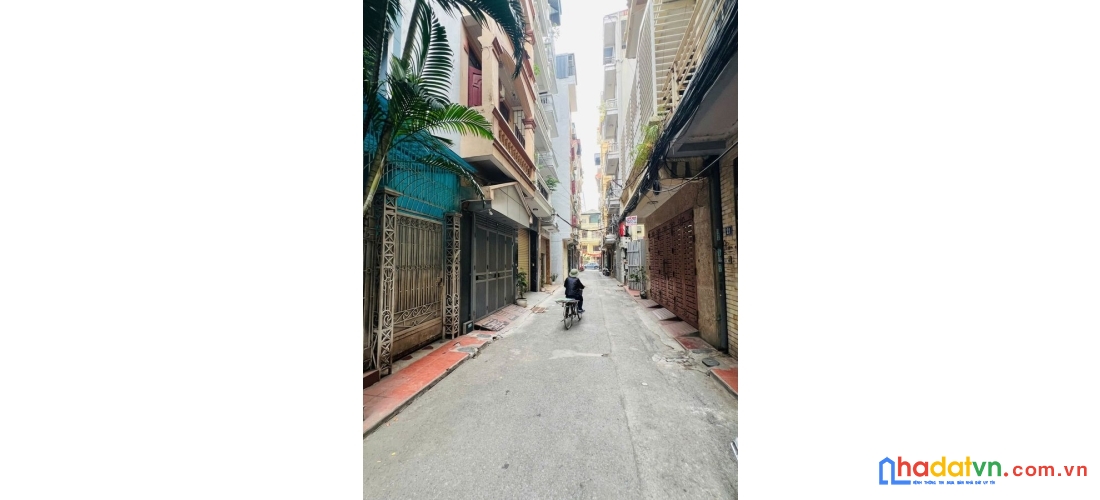 Bán nhà hoàng sâm. cầu giấy. ô tô. dt 50m2. mt 3.6m. 4 tầng. giá 18.1 tỷ.