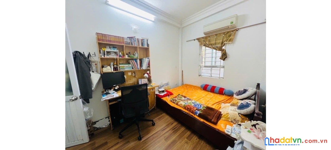 Bán nhà nguyễn trãi. thanh xuân. cách ô tô 15m. dt 34m2. mt 2.6m. 4 tầng. giá 7.4 tỷ.