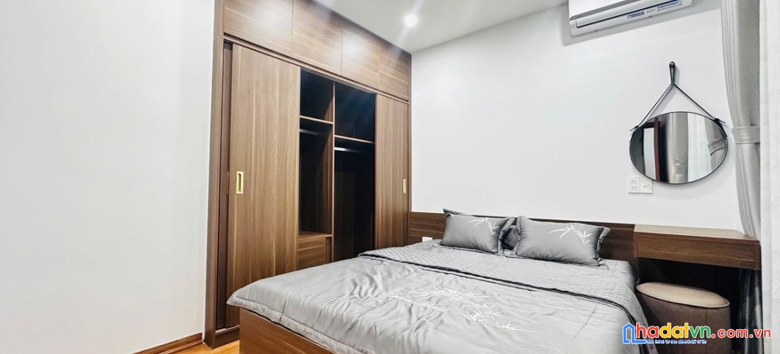 Bán nhà đê la thành. ba đình. 6 tầng thang máy. dt 32m2. mt 3.6m. giá 8.66 tỷ