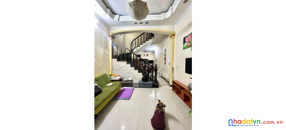 Bán nhà đê la thành. ba đình. dt 50m2. mt 4.2m. 5 tầng. giá 11.7 tỷ