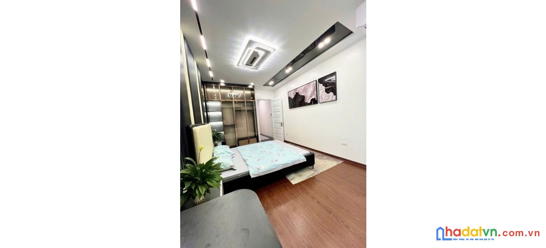 Bán nhà võ chí công. cầu giấy. dt 32m2. mt 3.8m. 5 tầng. giá 7.95 tỷ