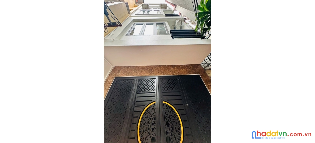 Bán nhà võ chí công. cầu giấy. dt 32m2. mt 3.8m. 5 tầng. giá 7.95 tỷ