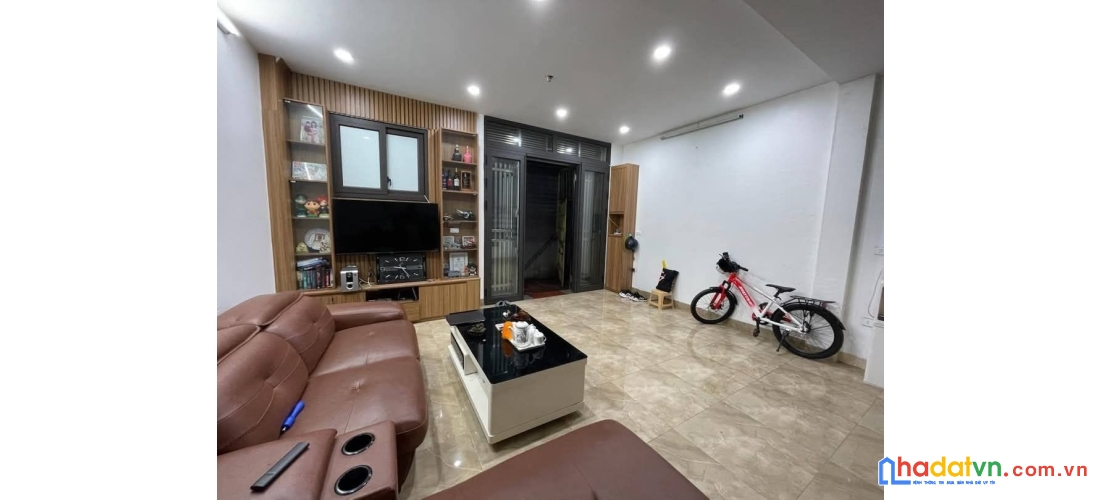 Bán nhà triều khúc. thanh xuân. dt 36m2. mt 5.4m. 4 tầng. giá 6.68 tỷ