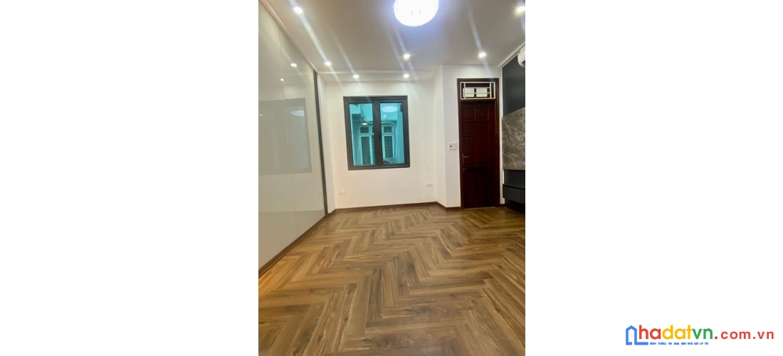 Bán nhà yên hòa. cầu giấy. lô góc. dt 34m2. mt 4.1m. 5 tầng. giá 7.9 tỷ