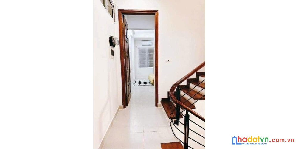 Bán nhà trường chinh. đống đa. dt 39m2. mt 3.5m. 5 tầng. giá 11.4 tỷ