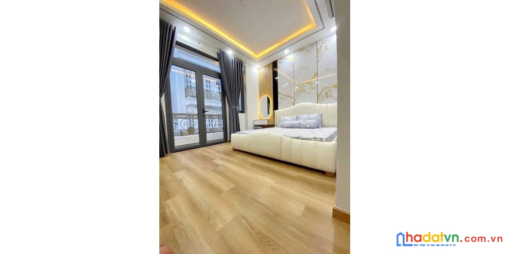 Bán nhà trần thái tông. cầu giấy. 6 tầng thang máy. ô tô. dt 42m2. mt 3.7m. giá 16.5 tỷ