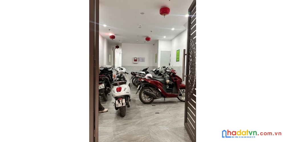 Bán nhà khương đình. thanh xuân. 6 tầng thang máy. dt 54m2. mt 4.2m. giá 15.4 tỷ