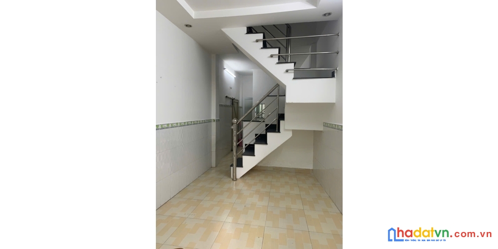 Bán nhà 1 trệ 2 lầu betong, ngay trung tâm 3 quận 1,5,10, 