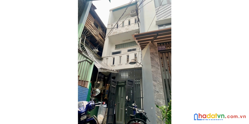 Bán nhà 1 trệ 2 lầu betong, ngay trung tâm 3 quận 1,5,10, 