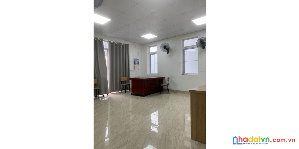 Bán nhà bt nguyễn huy tưởng. thanh xuân. ô tô. vỉa hè. dt 260m2. mt 13m. giá 94.5 tỷ