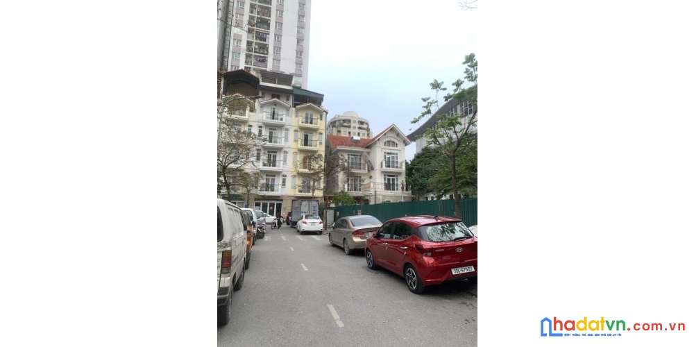 Bán nhà bt nguyễn huy tưởng. thanh xuân. ô tô. vỉa hè. dt 260m2. mt 13m. giá 94.5 tỷ
