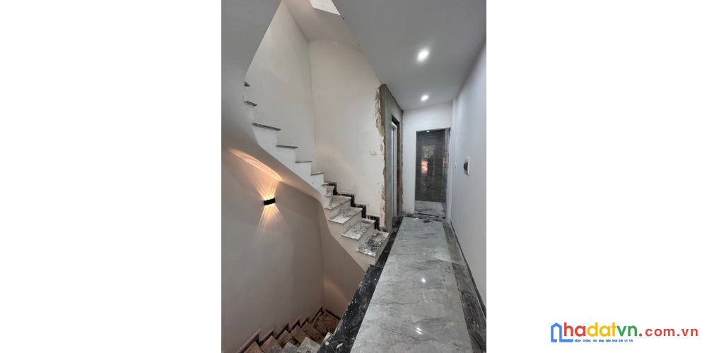 Bán nhà nguyễn ngọc vũ. cầu giấy. 6 tầng thang máy. dt 45m2. mt 4.5m. giá 15.9 tỷ
