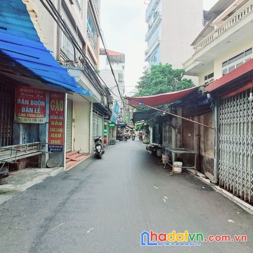 Bán đất lạc long quân. cầu giấy. ô tô. dt 358m2. mt 13m. giá 105 tỷ.