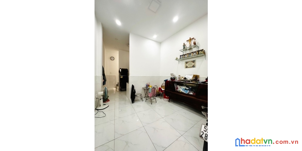 Hẻm 6m xe hơi thông q3 - thẳng 1 trục hoàng sa - 51m2 (6.5 x 8m) - 6.2 tỷ
