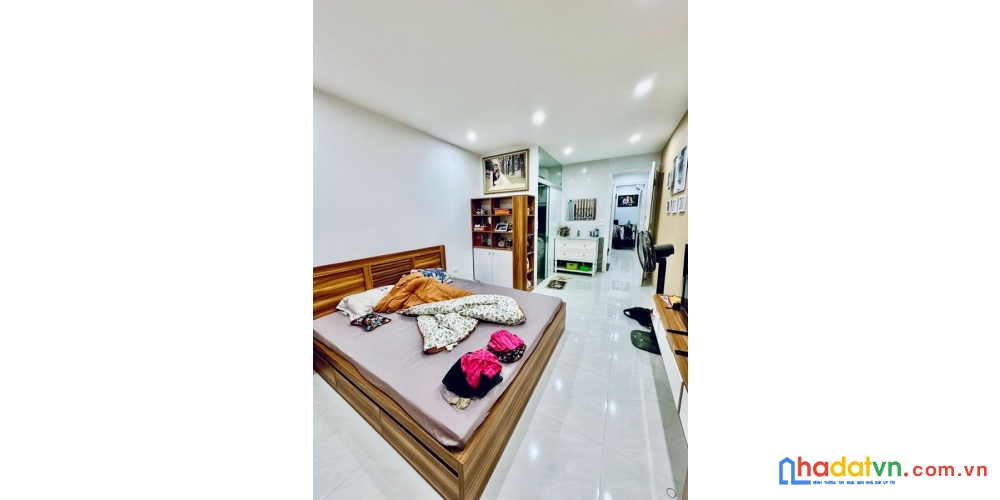 Bán nhà phạm ngọc thạch. đống đa. ô tô. dt 40m2. mt 3,5m. 5 tầng. giá 14,9 tỷ.