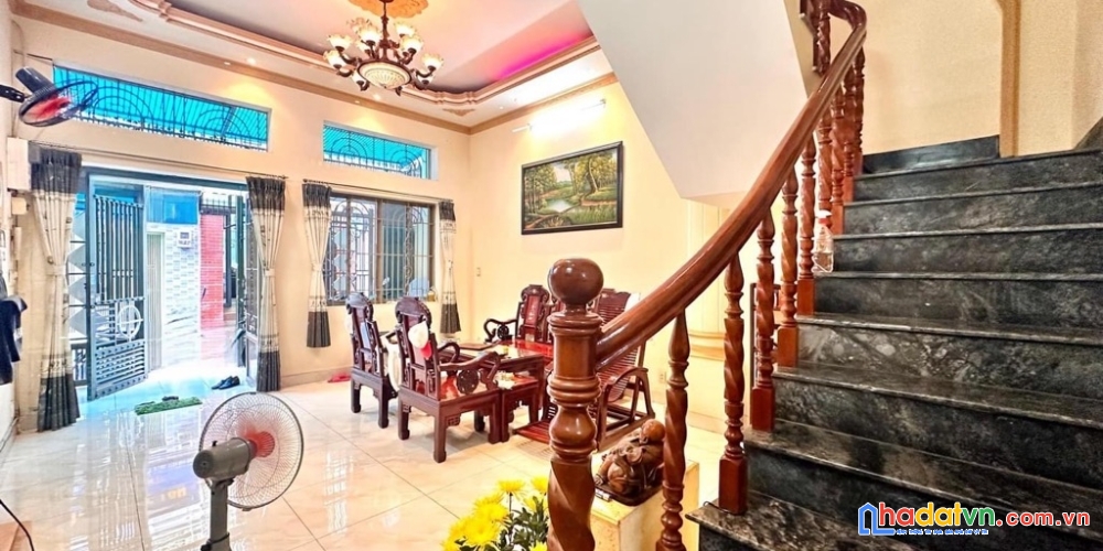 Vuông vức 60m2 (5 x 12m) - hxh thẳng 1 trục cmt8 - 3 tầng btct - 9.2 tỷ