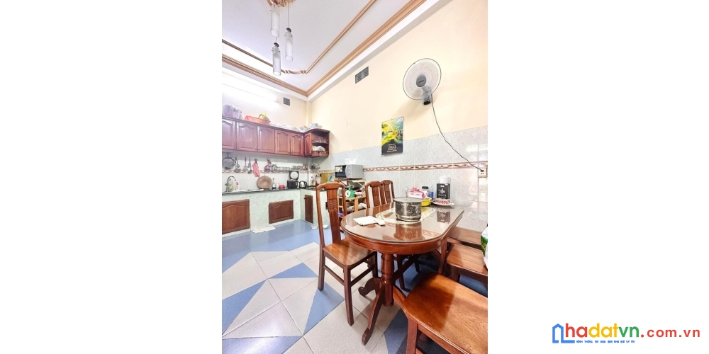 Vuông vức 60m2 (5 x 12m) - hxh thẳng 1 trục cmt8 - 3 tầng btct - 9.2 tỷ