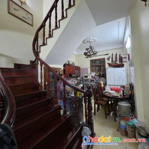 Bán nhà yên hòa. cầu giấy. ô tô. dt 50m2. mt 3.6m. 5 tầng. giá 14.5 tỷ. 