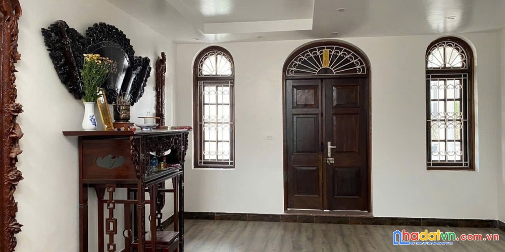 Bán nhà lạc long quân. cầu giấy. ô tô. dt 51m2. mt 5.1m. 5 tầng. giá 15.1 tỷ.