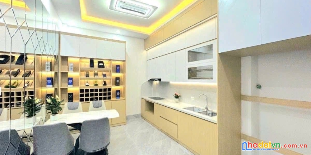 Bán nhà khương hạ. thanh xuân. ô tô. dt 46m2. mt 3.4m. 5 tầng. giá 14.7 tỷ.