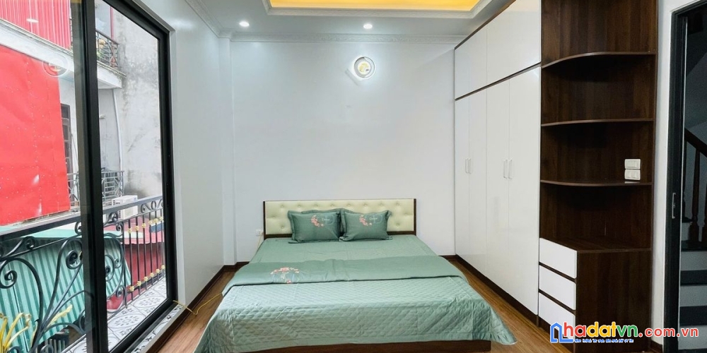 Bán nhà 6 tầng thang máy, 42m2, mặt tiền 4.2m giá 7.25 tỷ hoàng mai