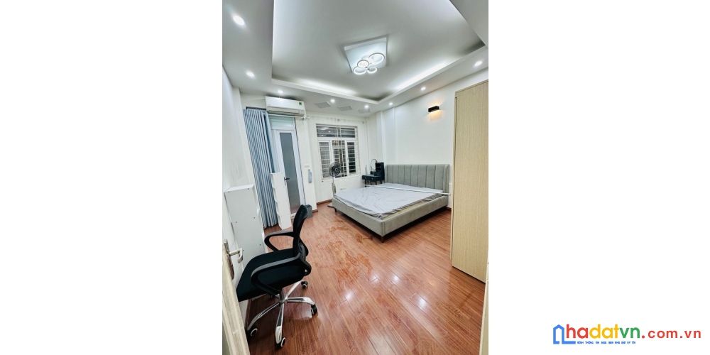Bán nhà dân xây trường chinh. thanh xuân. dt 53m2. mt 4m. 5 tầng. giá 13.9 tỷ