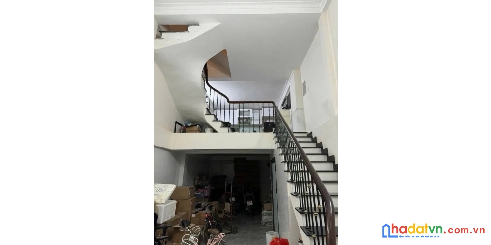 Bán nhà kim giang. thanh trì. dt 40m2. mt 4m. 5 tầng. giá 9.25 tỷ