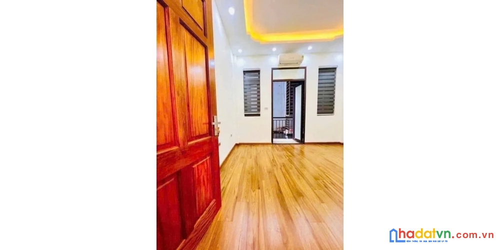 Bán nhà dân xây đường láng. đông đa. dt 45m2. mt 4m. 5 tầng. giá 11.9 tỷ