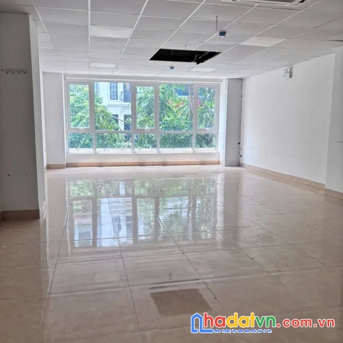Bán nhà mặt phố trương công giai. cầu giấy. thang máy. ô tô. vỉa hè. dt 100m2. giá 62.5 tỷ