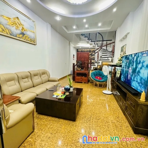 Bán nhà khương trung. thanh xuân. lô góc. ô tô. dt 53m2. mt 4.1m. 4 tầng. giá 14.9 tỷ