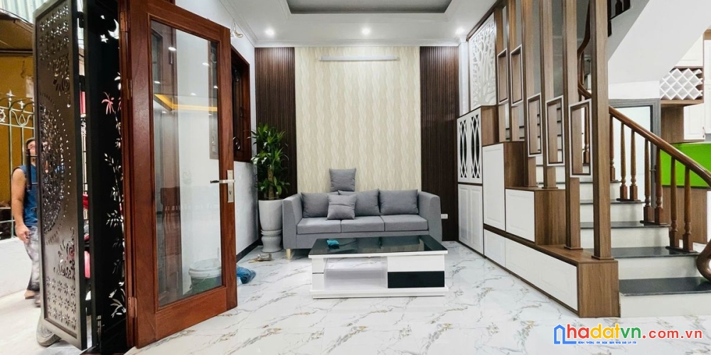 Bán nhà thuý lĩnh, 47m2 x 5 tầng, mặt tiền 5m, giá 7.9 tỷ