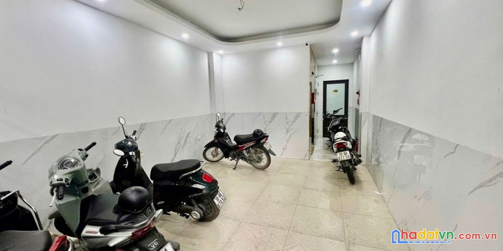 Bán nhà kim giang. hoàng mai. 6 tầng thang máy. dt 60m2. mt 3.9m. giá 14.1 tỷ.