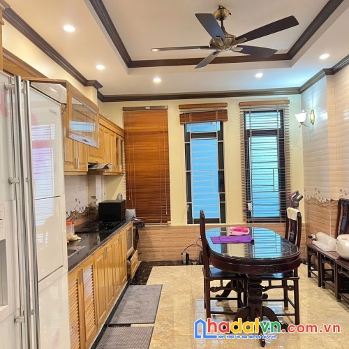 Bán nhà 2 mặt ngõ bùi xương trạch. thanh xuân. ô tô. dt 58m2. mt 3.8m. giá 15.6 tỷ