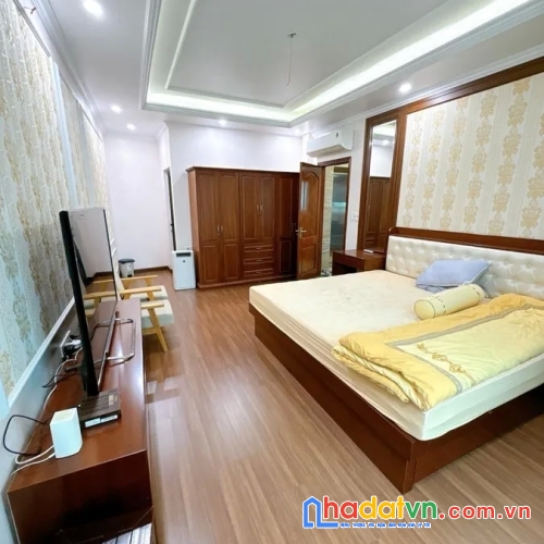 Bán nhà nguyễn thị định. cầu giấy. thang máy. lô góc. ô tô. dt 108m2. mt 7.5m. giá 44.6 tỷ