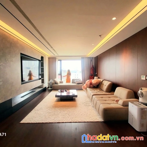 Bán nhà quan nhân. thanh xuân. lô góc. 9 tầng thang máy. dt 120m2. mt 9.5m. giá 57.6 tỷ.