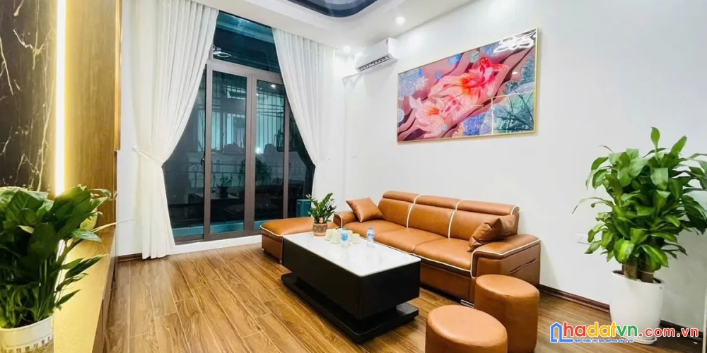 Bán nhà trường chinh. đống đa. dt 48m2. mt 3.7m. 4 tầng. giá 15.4 tỷ.