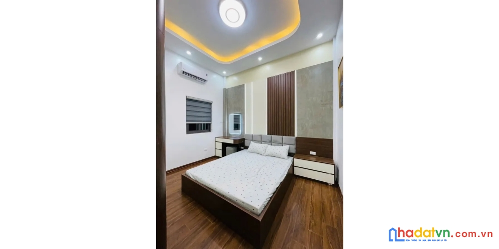 Bán nhà trường chinh. đống đa. dt 48m2. mt 3.7m. 4 tầng. giá 15.4 tỷ.