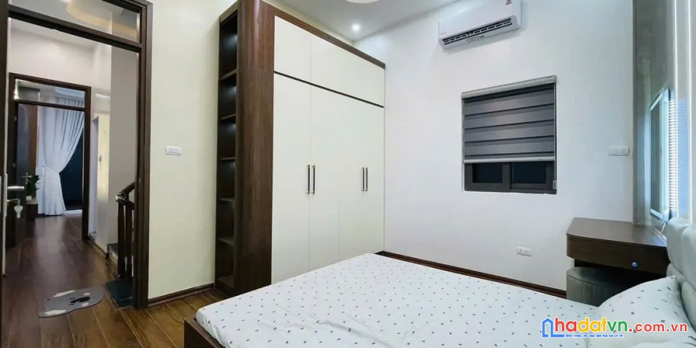Bán nhà trường chinh. đống đa. dt 48m2. mt 3.7m. 4 tầng. giá 15.4 tỷ.