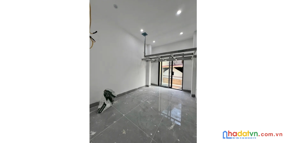 Bán nhà nguyễn hoàng. cầu giấy. 8 tầng thang máy. ô tô. mt 5m. dt 89m2. giá 28.5 tỷ