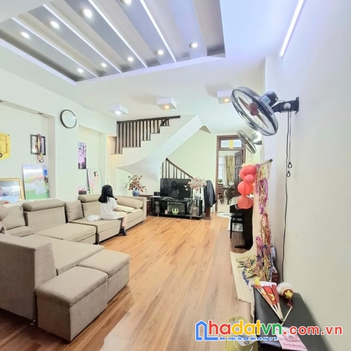 Bán nhà kim giang. hoàng mai. ô tô. dt 56m2. mt 4.1m. 5 tầng. giá 21.4 tỷ